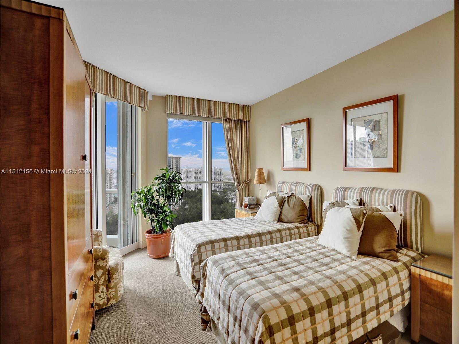 7000 ISL BLVD WILLIAMS IS - Residential