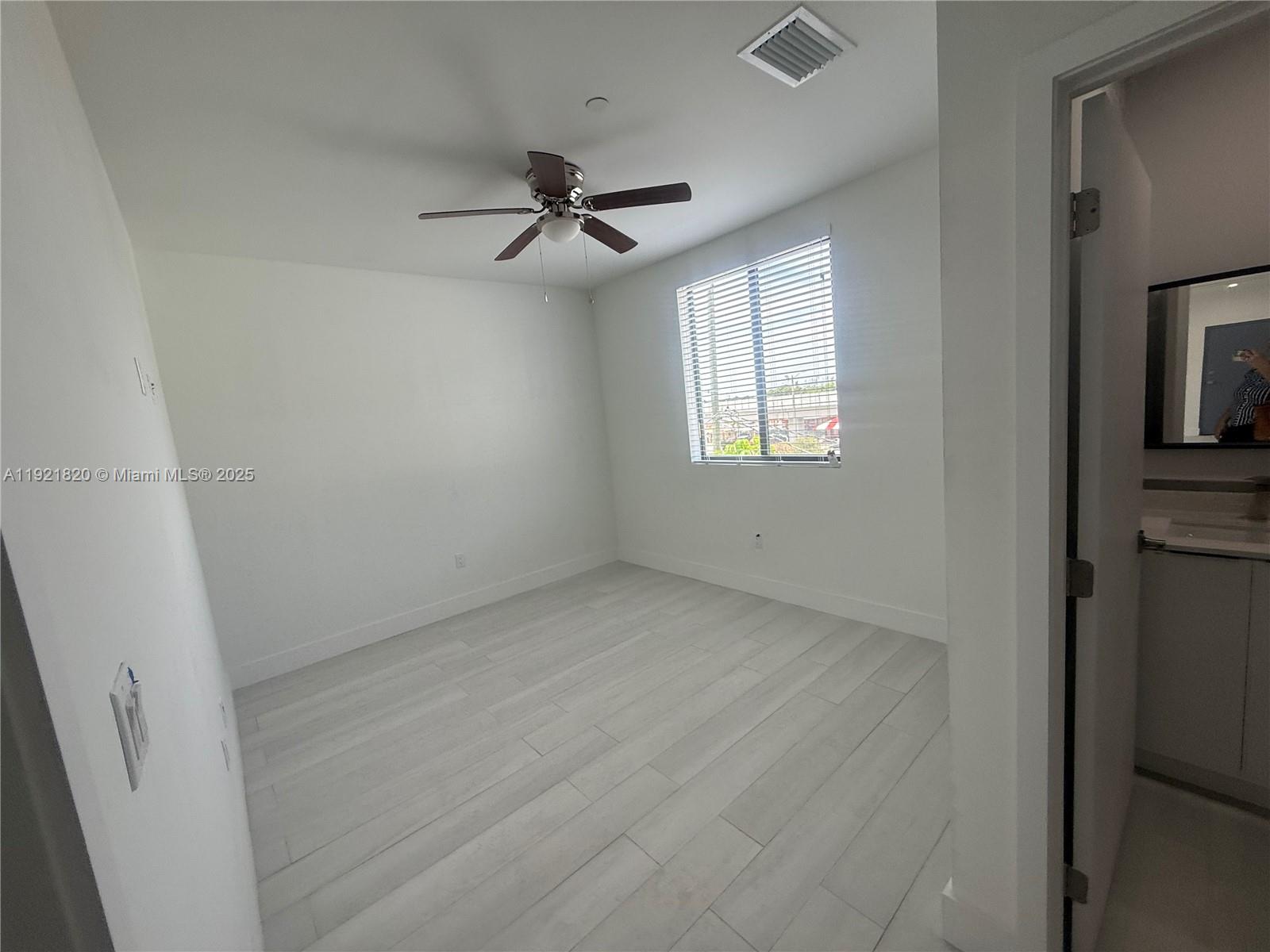 HIALEAH 13TH ADDN AMD PL - Residential Lease