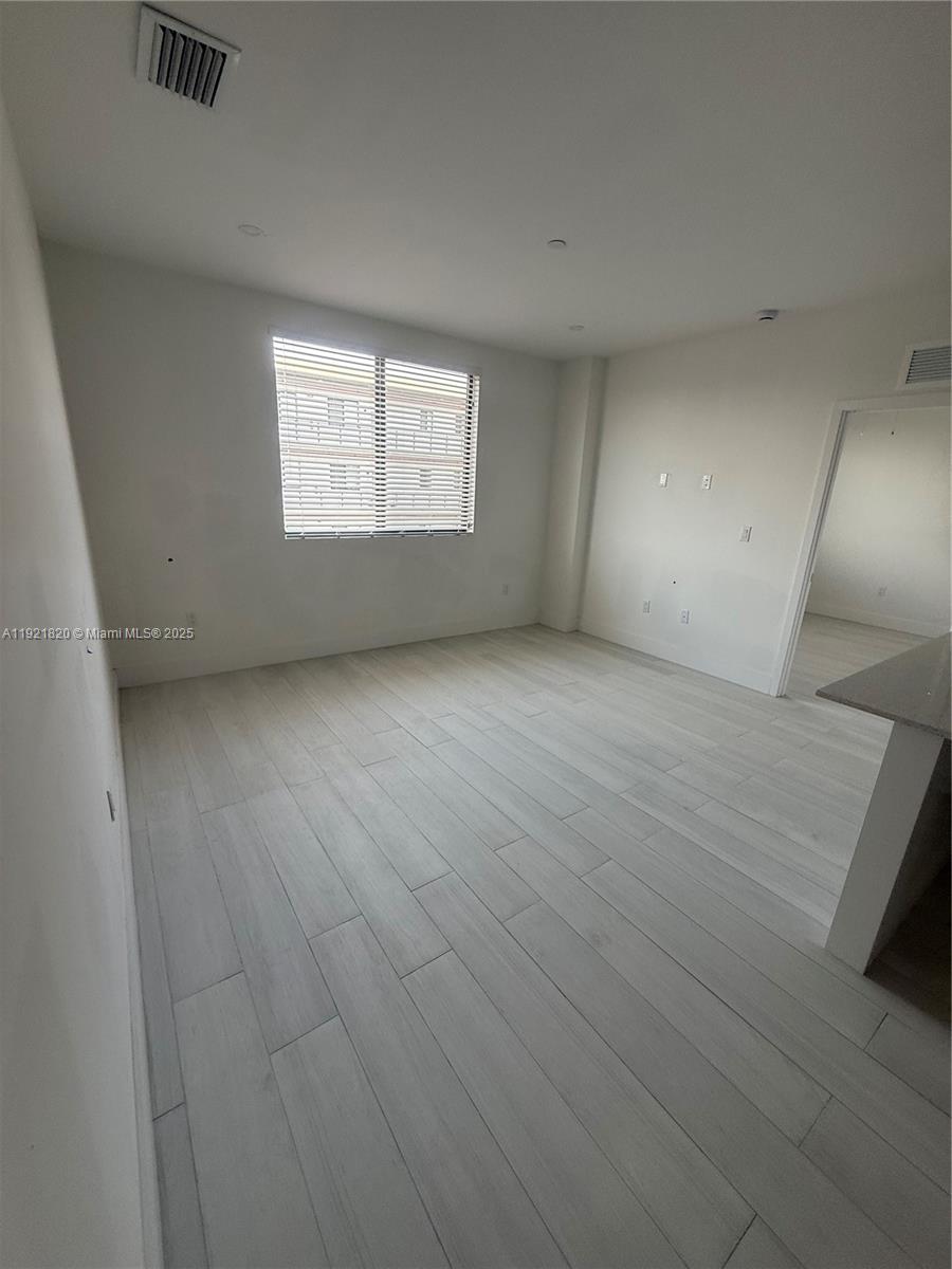 HIALEAH 13TH ADDN AMD PL - Residential Lease