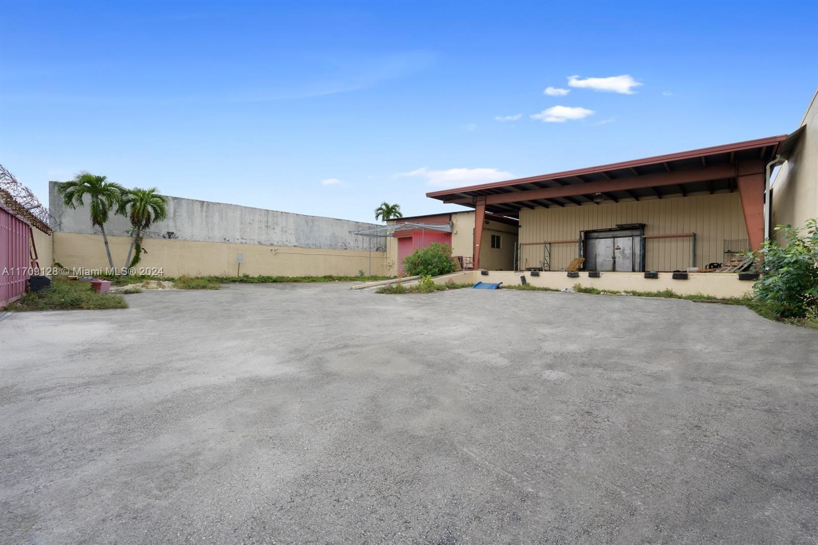 2121 NW 24th Ave
