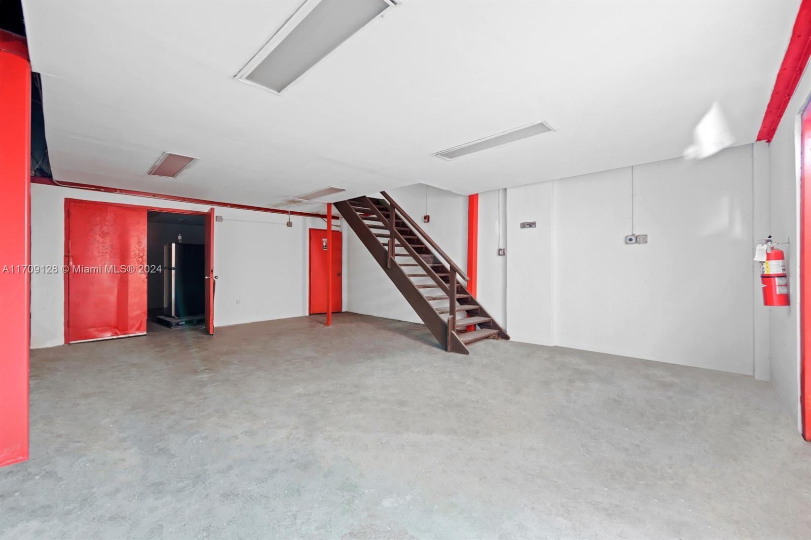 2121 NW 24th Ave