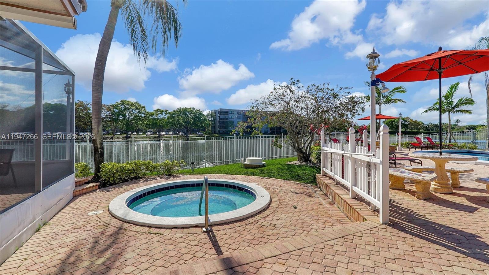 PEMBROKE LAKES SECTION EI - Residential