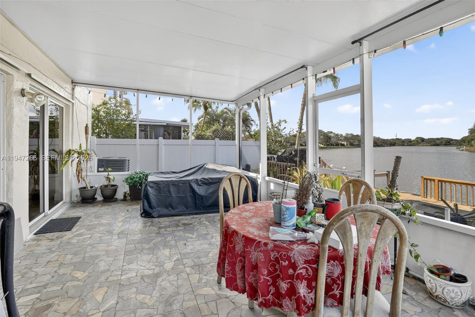 PEMBROKE LAKES SECTION EI - Residential