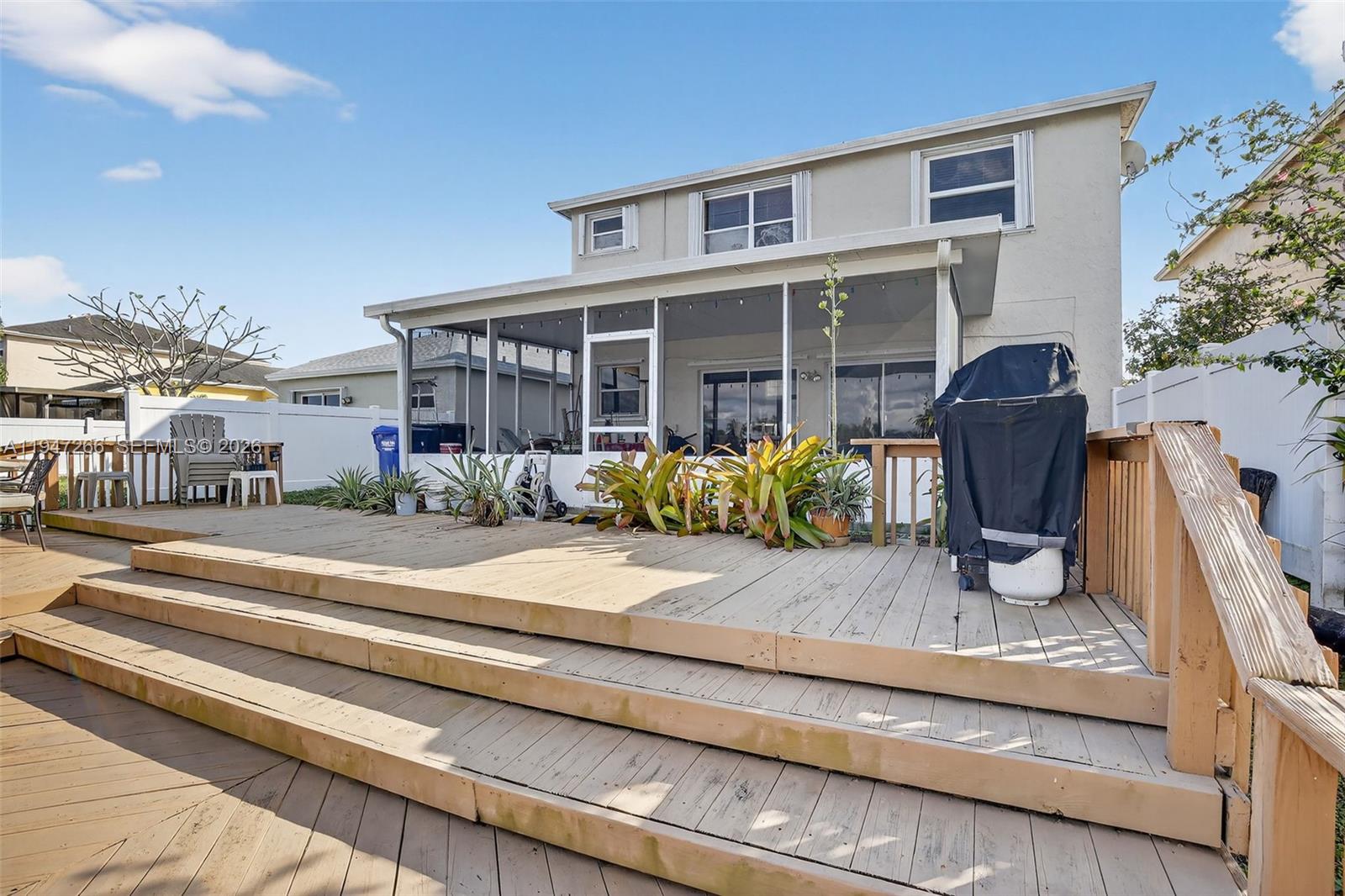 PEMBROKE LAKES SECTION EI - Residential