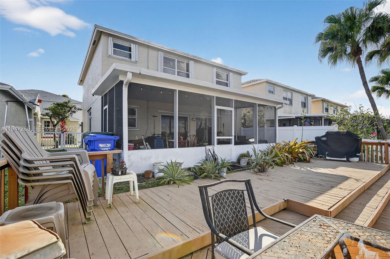 PEMBROKE LAKES SECTION EI - Residential