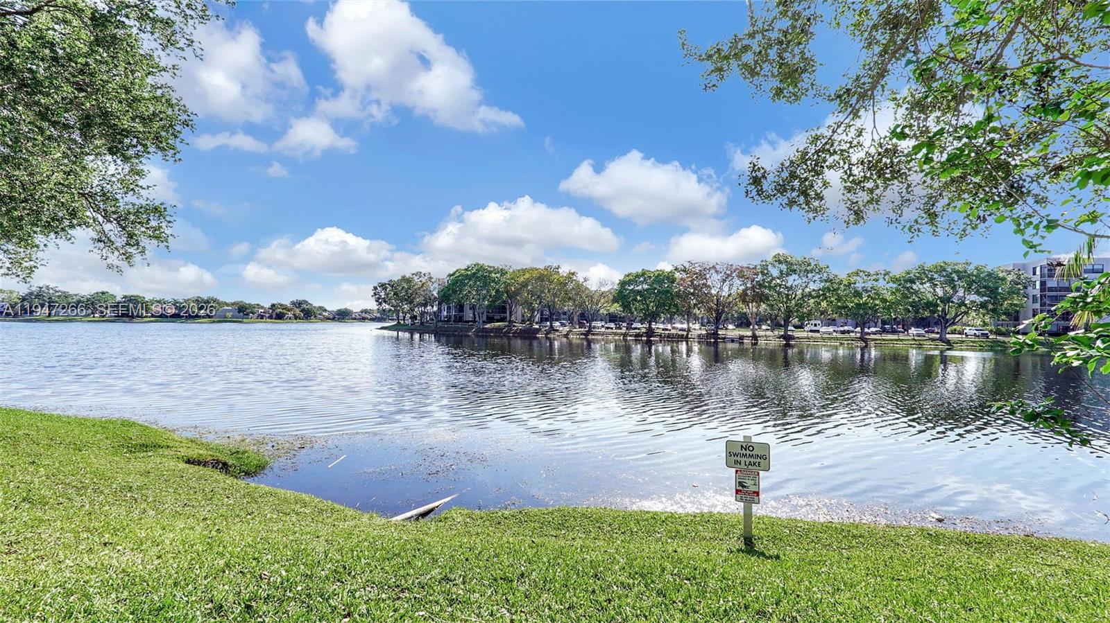 PEMBROKE LAKES SECTION EI - Residential