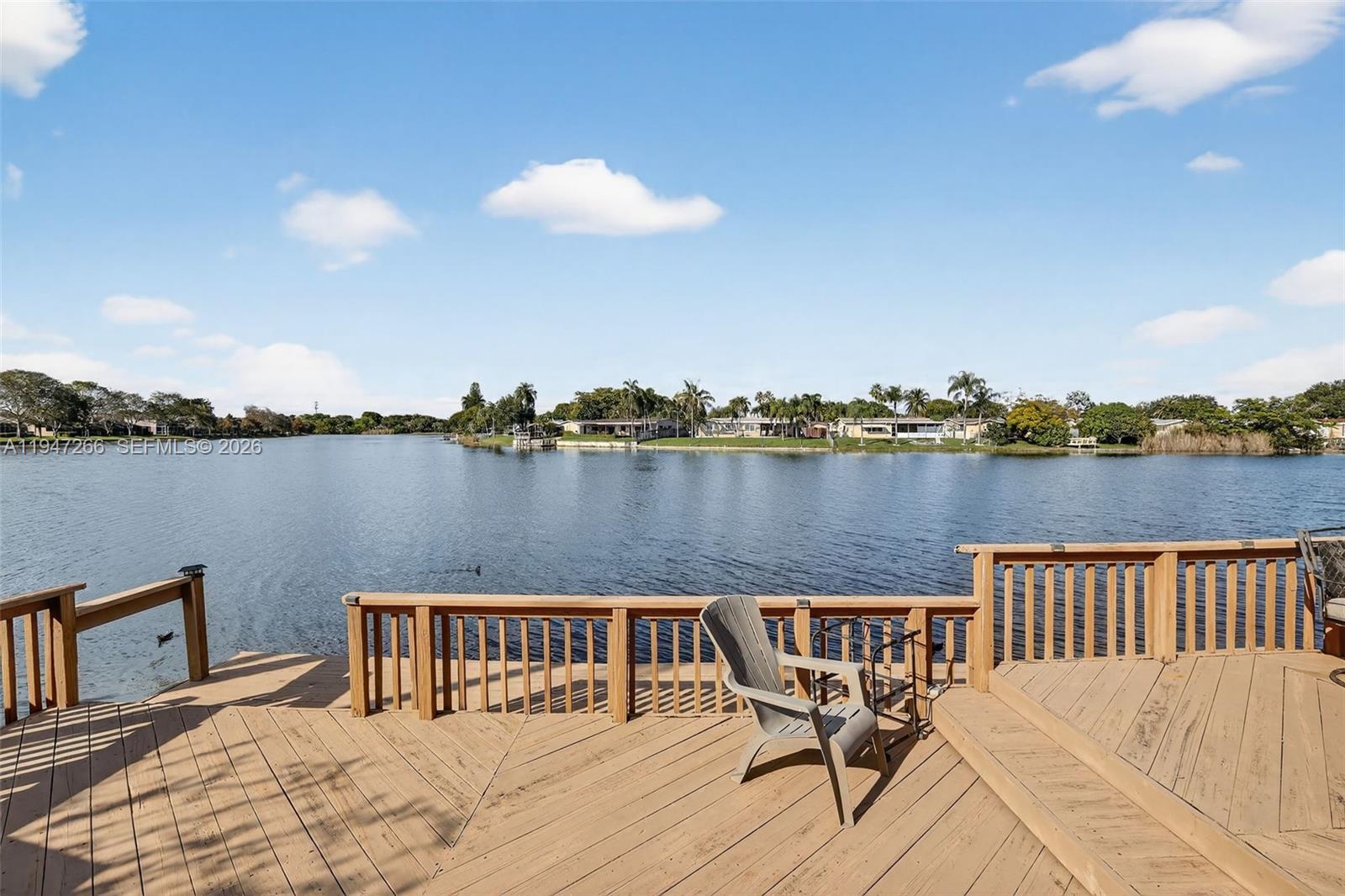 PEMBROKE LAKES SECTION EI - Residential