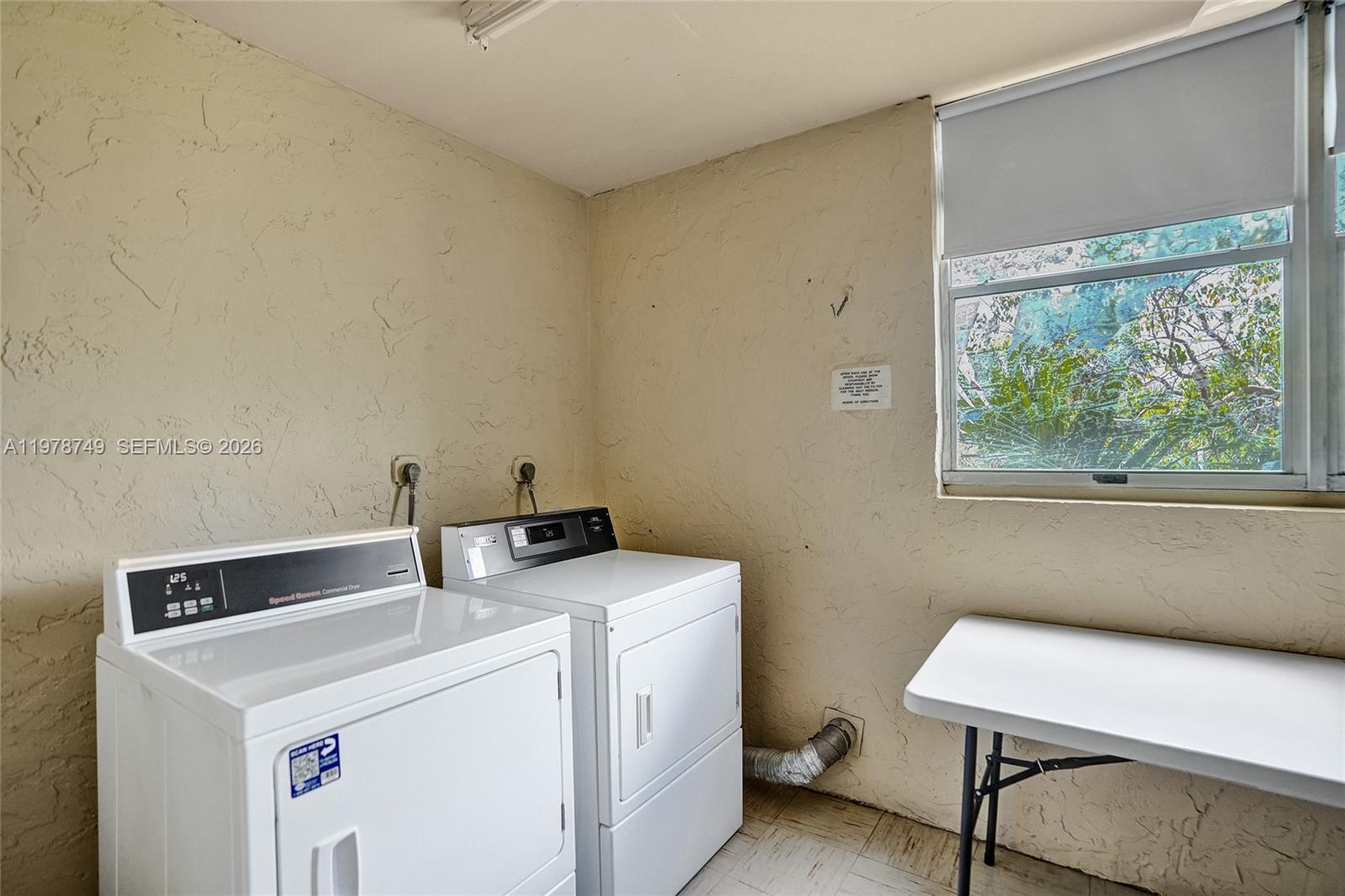 CONDOMINIUM 1 OF ENVIRON - Residential