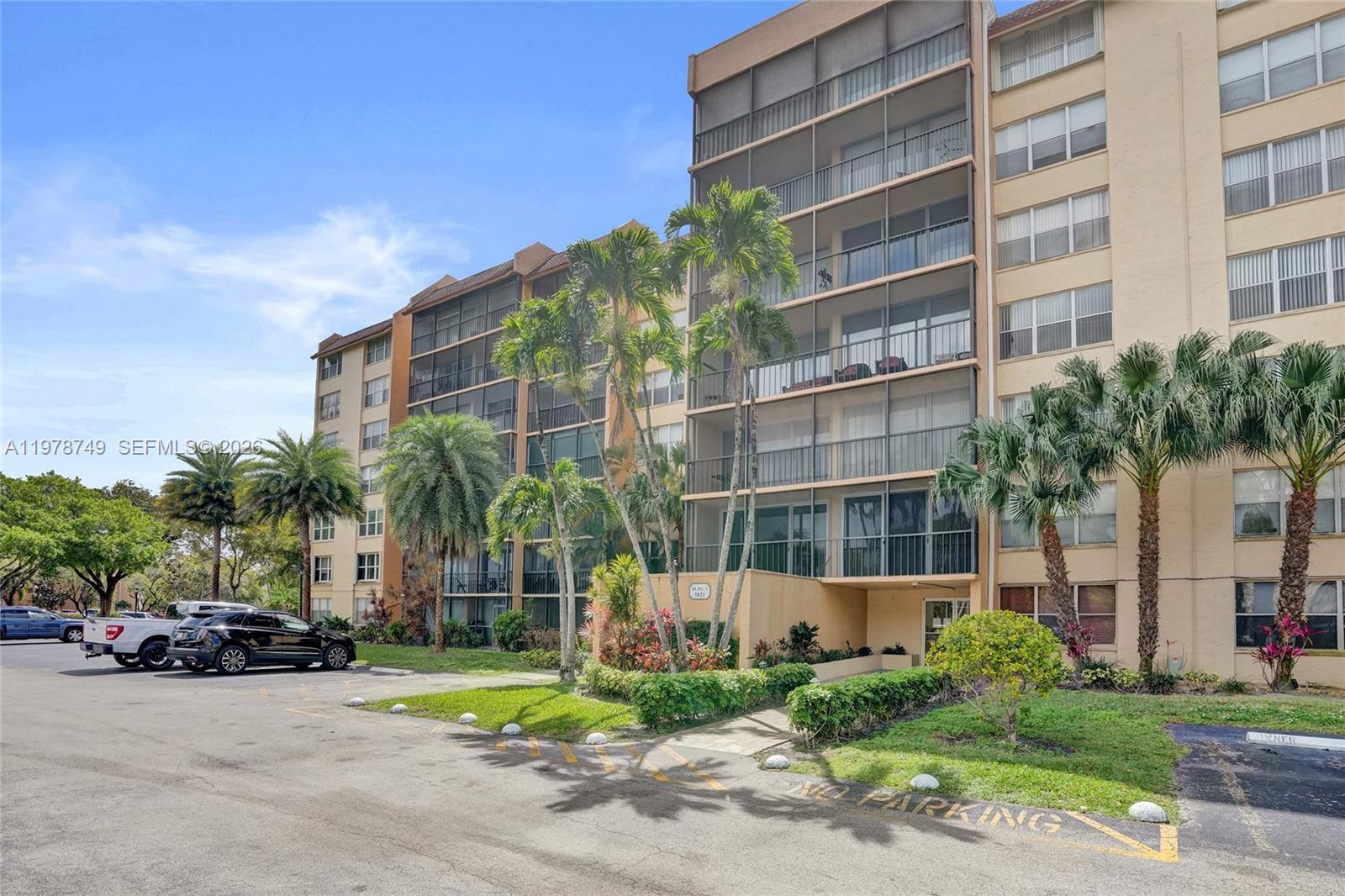 CONDOMINIUM 1 OF ENVIRON - Residential