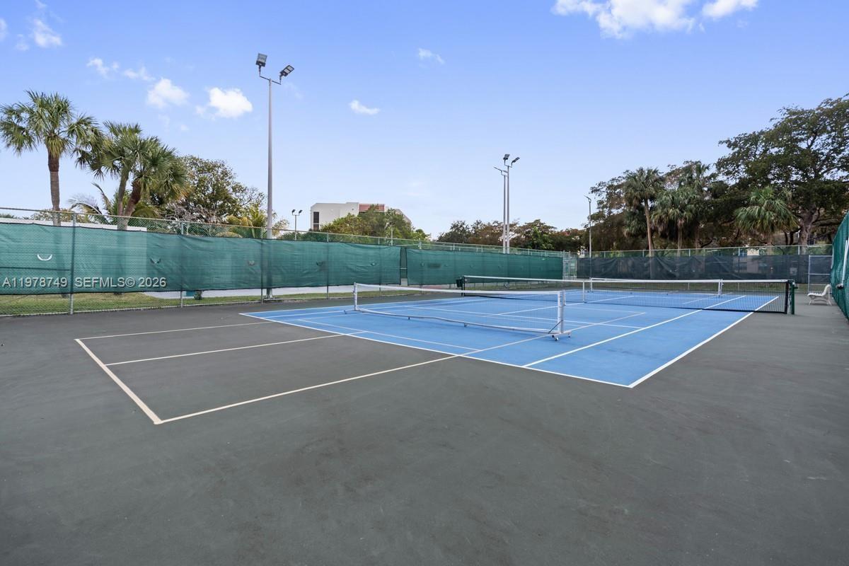 CONDOMINIUM 1 OF ENVIRON - Residential