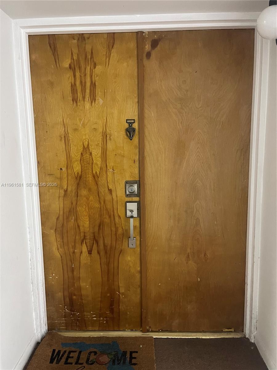 INTERNATIONAL PARK CONDO - Residential