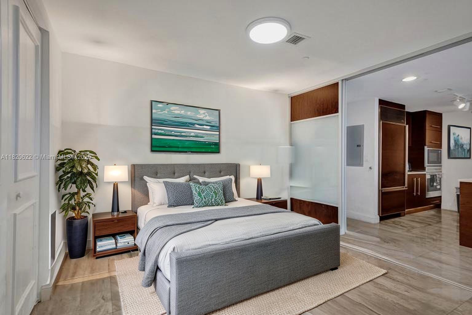 ICON BRICKELL CONDO NO 3 - Residential