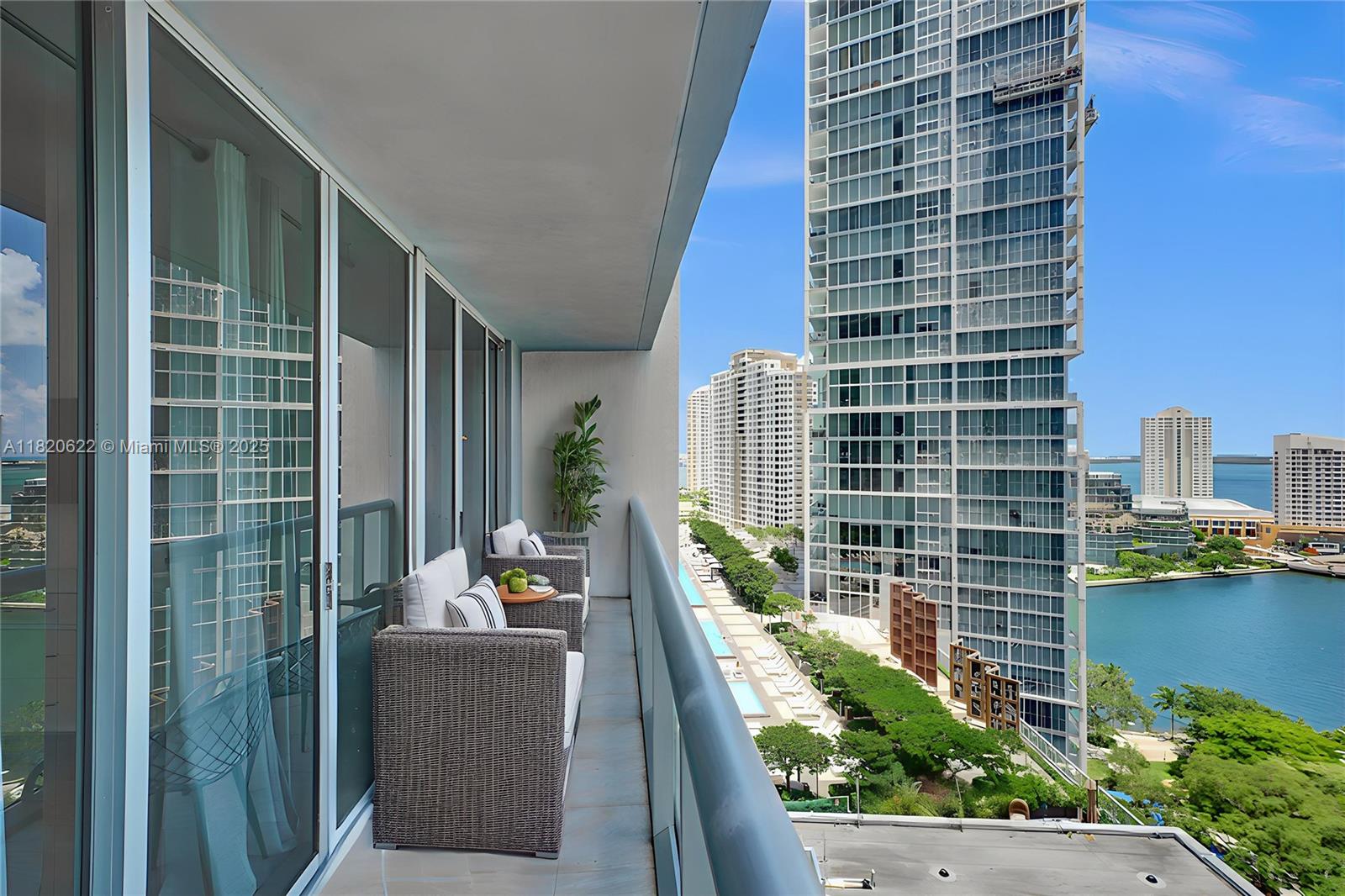 ICON BRICKELL CONDO NO 3 - Residential