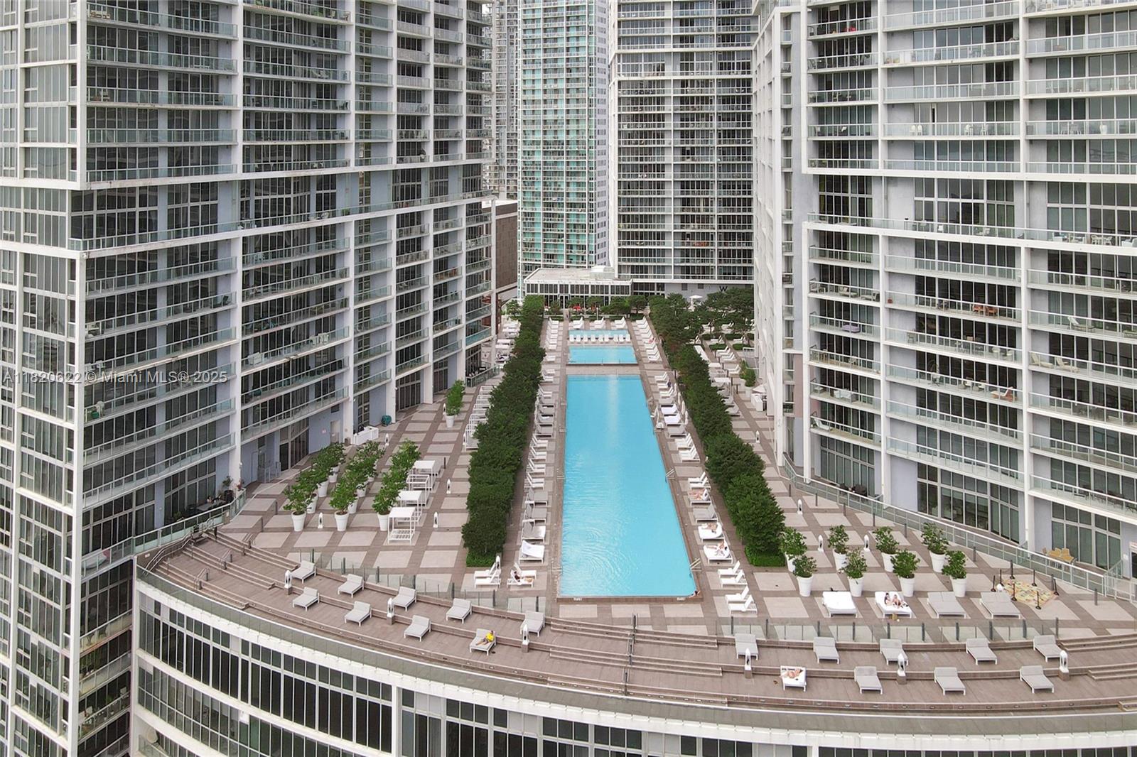 ICON BRICKELL CONDO NO 3 - Residential