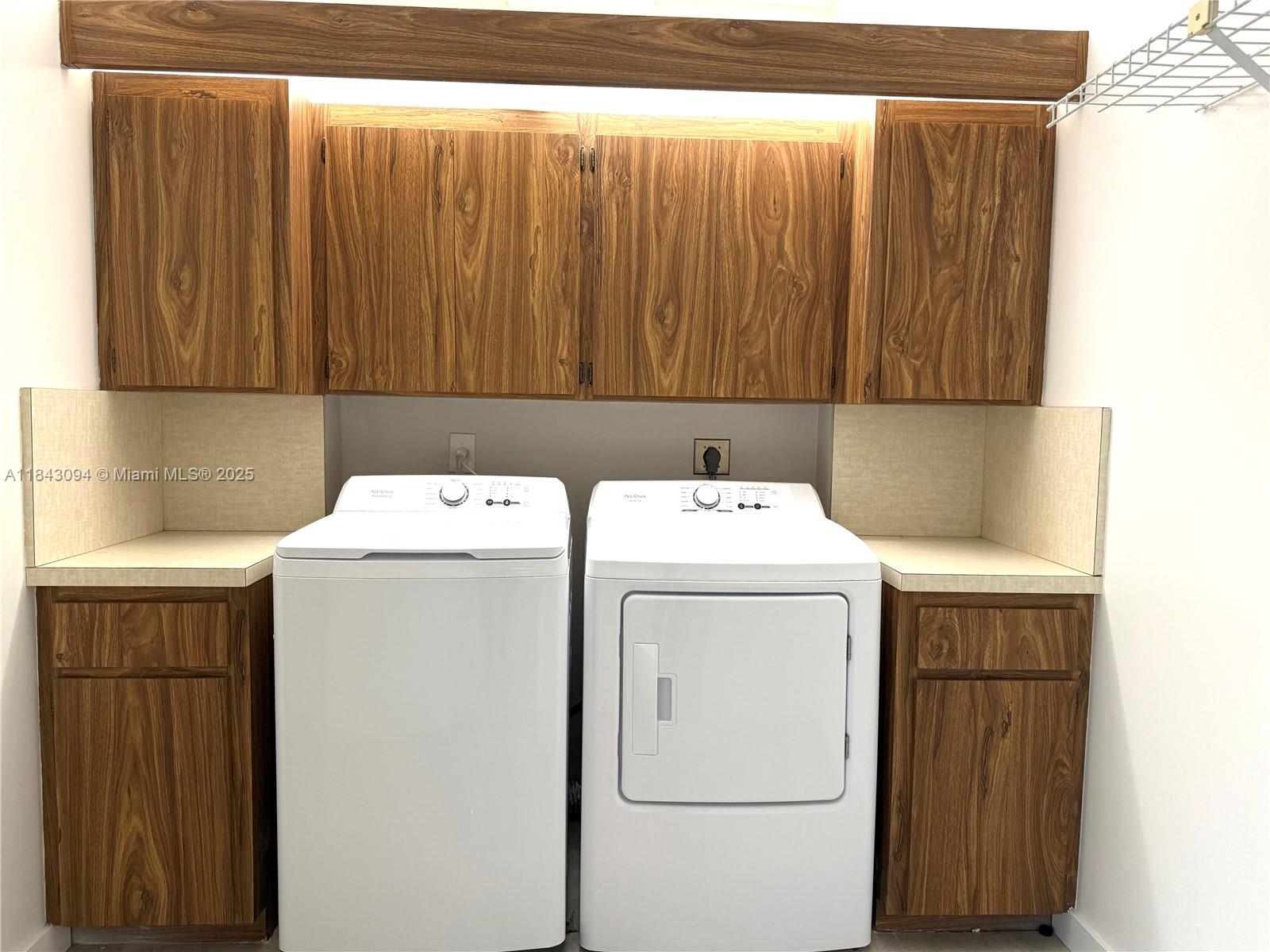 CONDO 20 OF WHITEHALL CON - Residential Lease