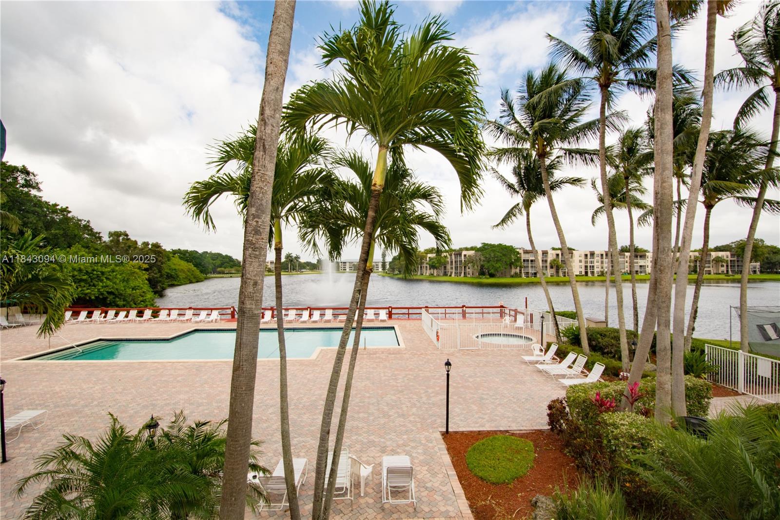 CONDO 20 OF WHITEHALL CON - Residential Lease