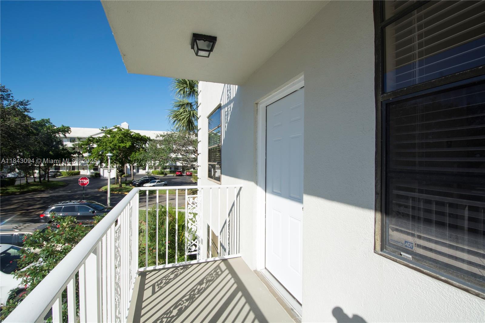 CONDO 20 OF WHITEHALL CON - Residential Lease