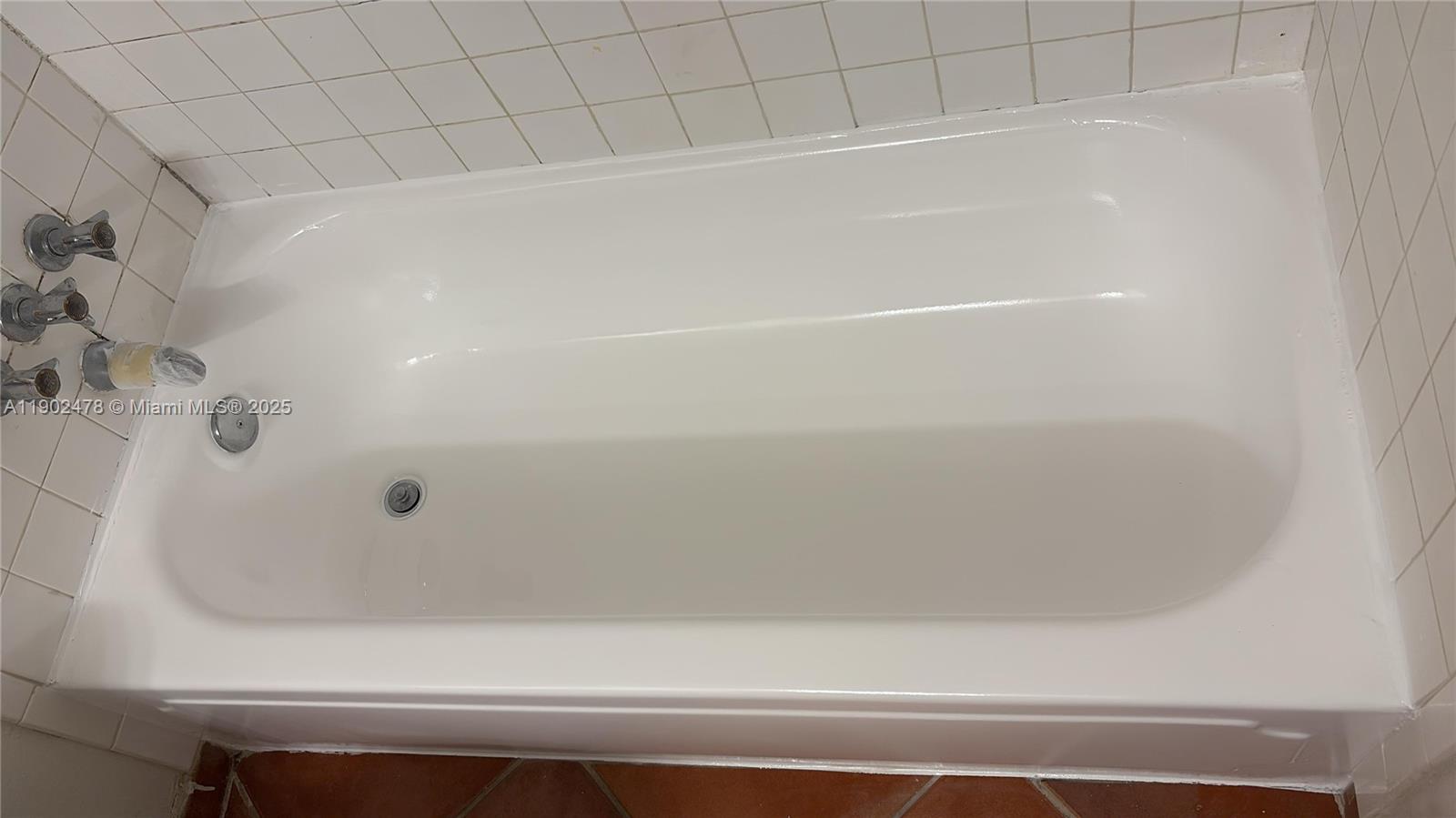 NORTH BAY VILLAS CONDO - Residential Lease