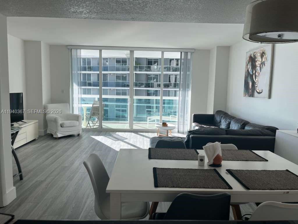 1800 N Bayshore Dr 1711