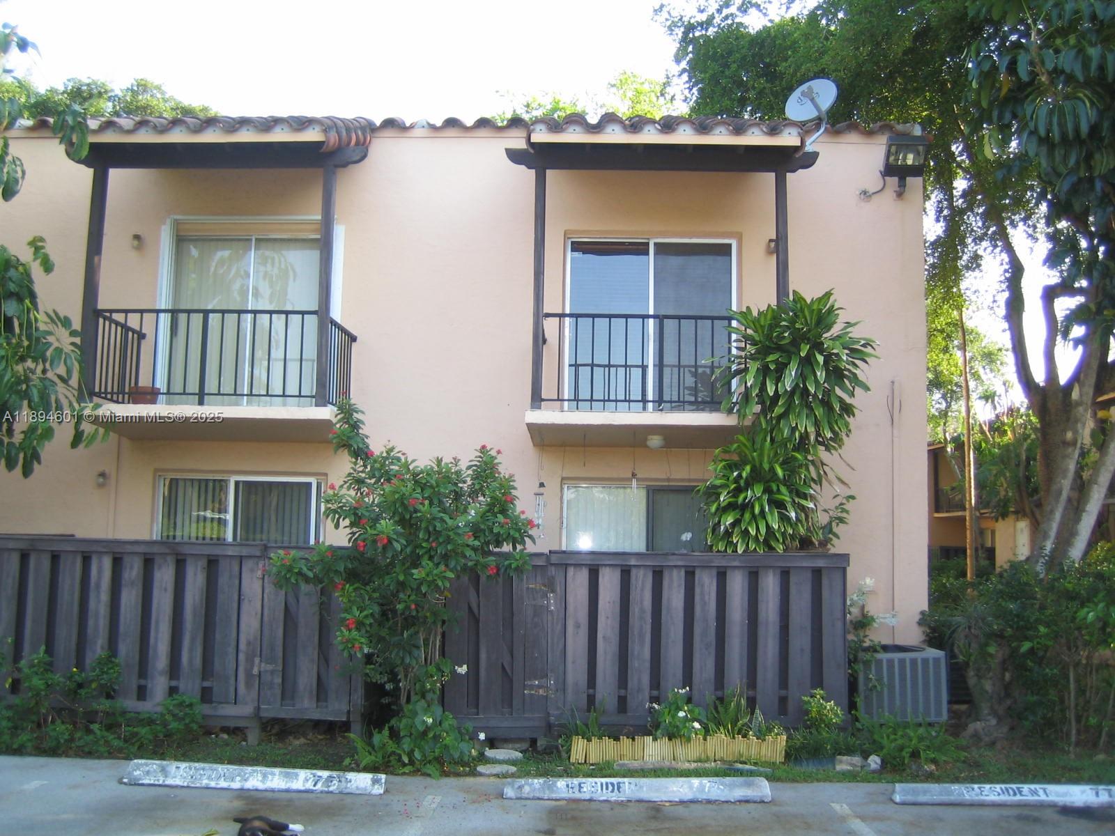 SPANISH TRACE CONDO - Residential Lease