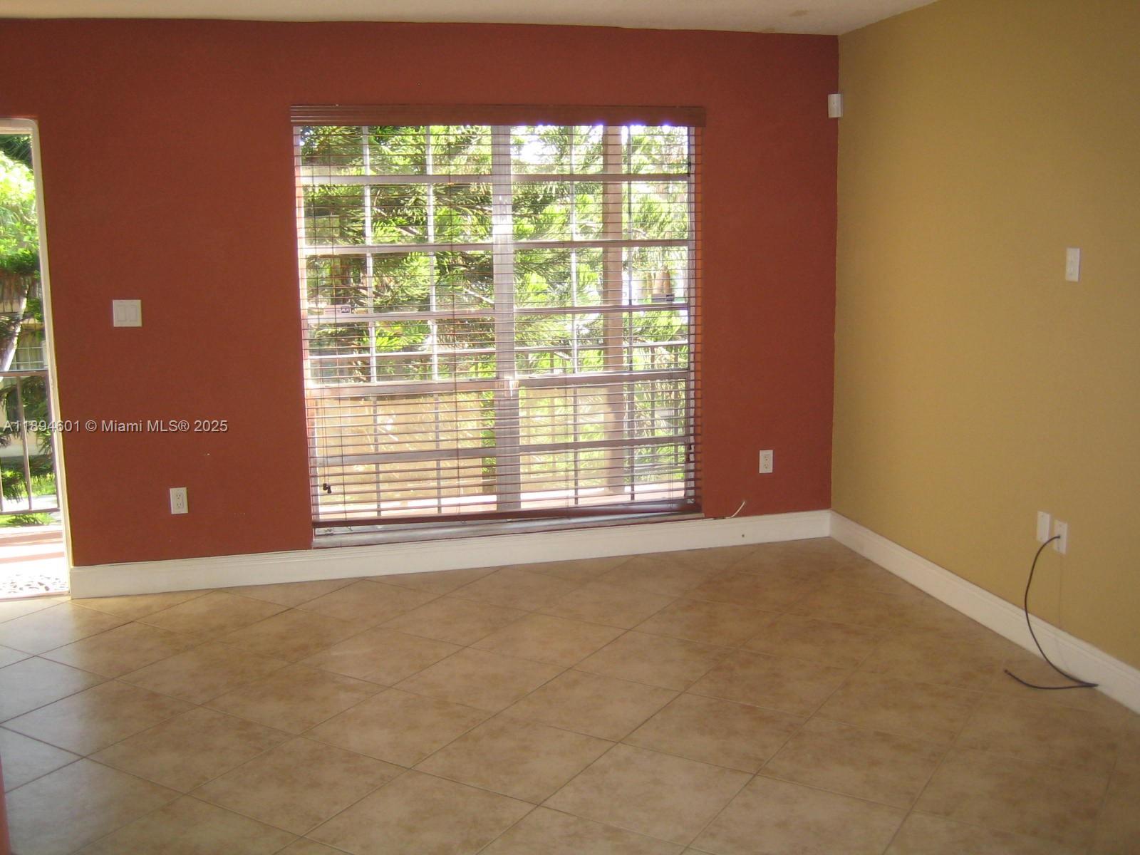 SPANISH TRACE CONDO - Residential Lease