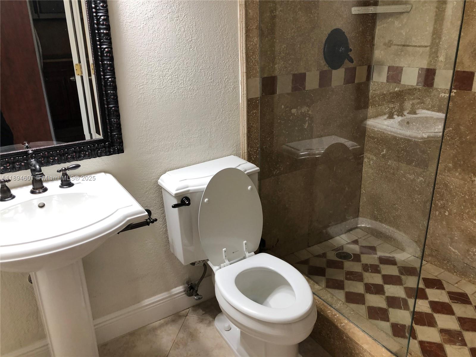 SPANISH TRACE CONDO - Residential Lease