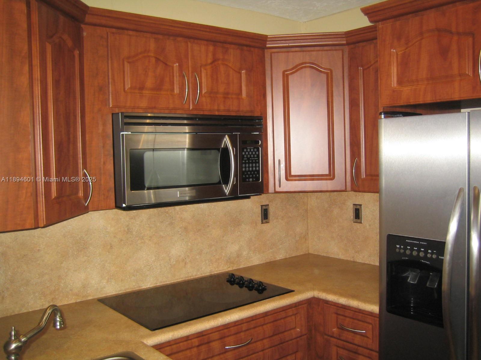 SPANISH TRACE CONDO - Residential Lease