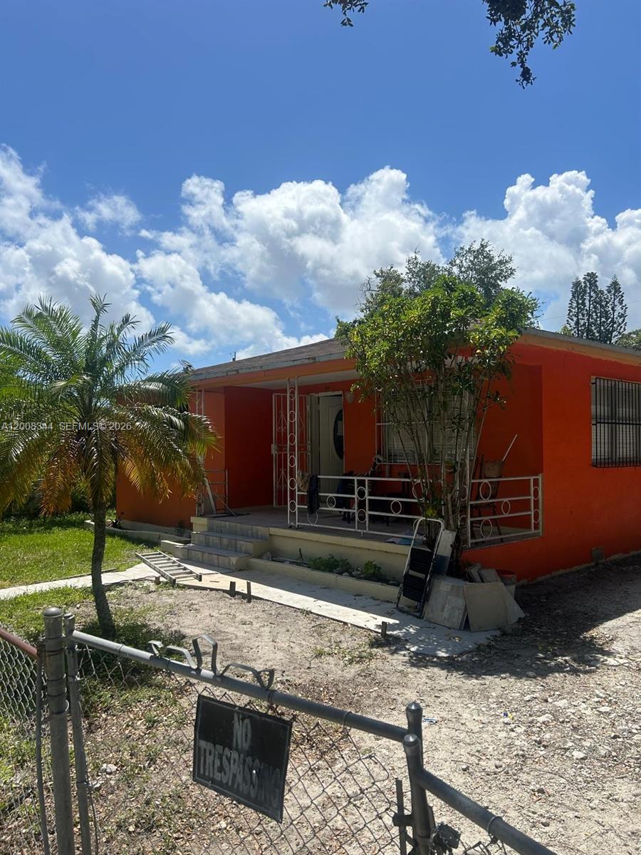 CRESTWOOD - Residential