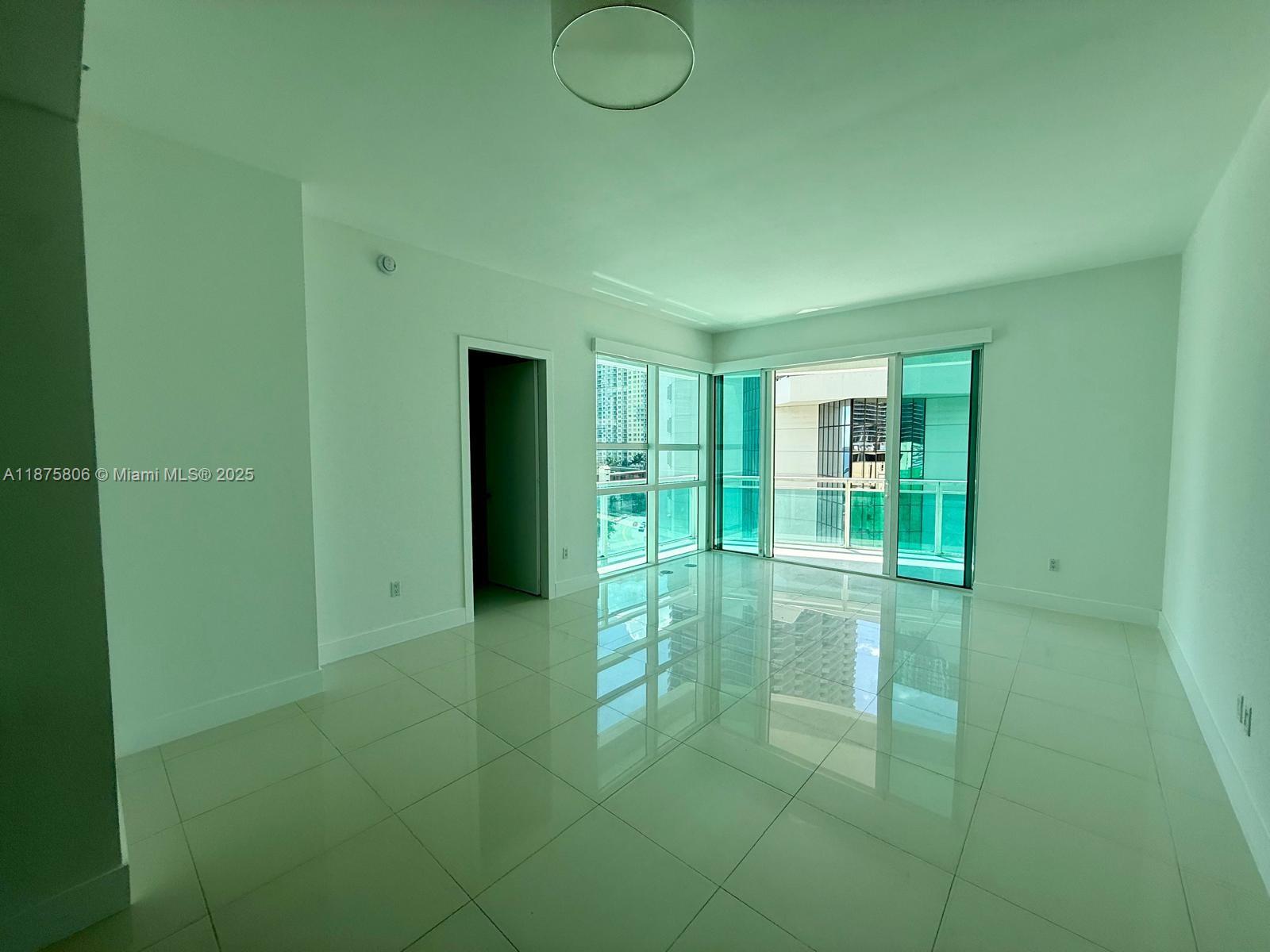 951 Brickell Ave 1010