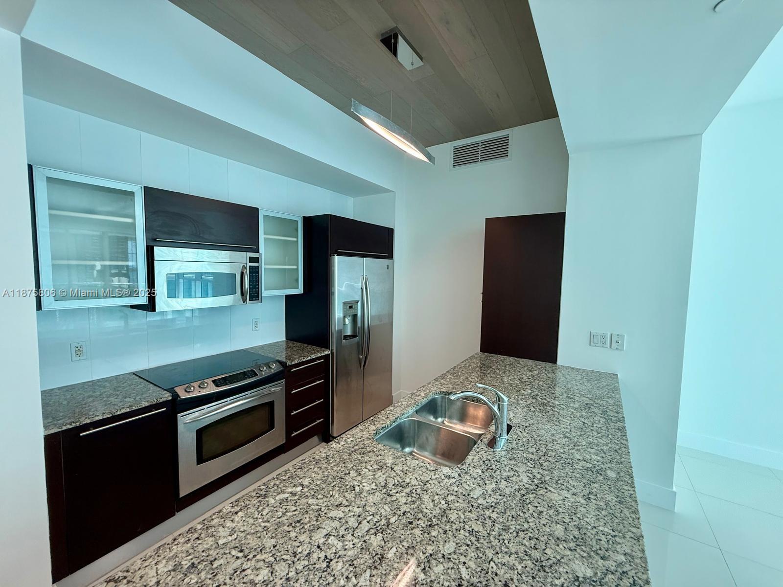 951 Brickell Ave 1010