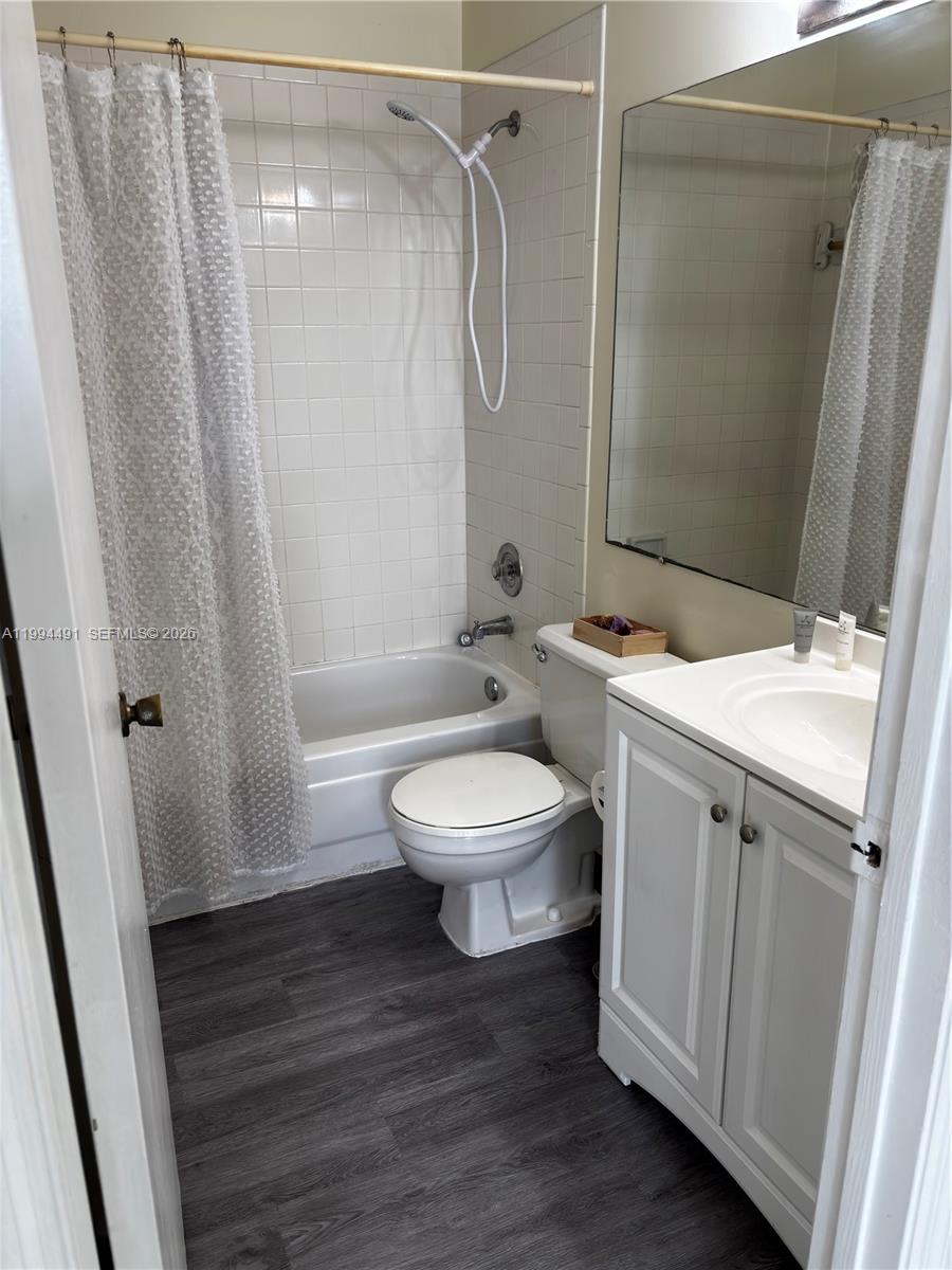 ROYAL PALM PLACE - Residential Lease