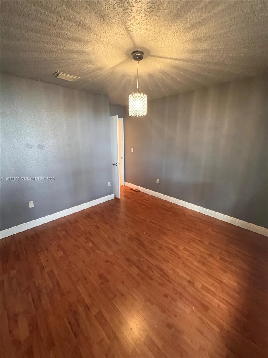 Miami, Florida 33177, United States, 4 Bedrooms Bedrooms, ,2 BathroomsBathrooms,Residential,Active,240830