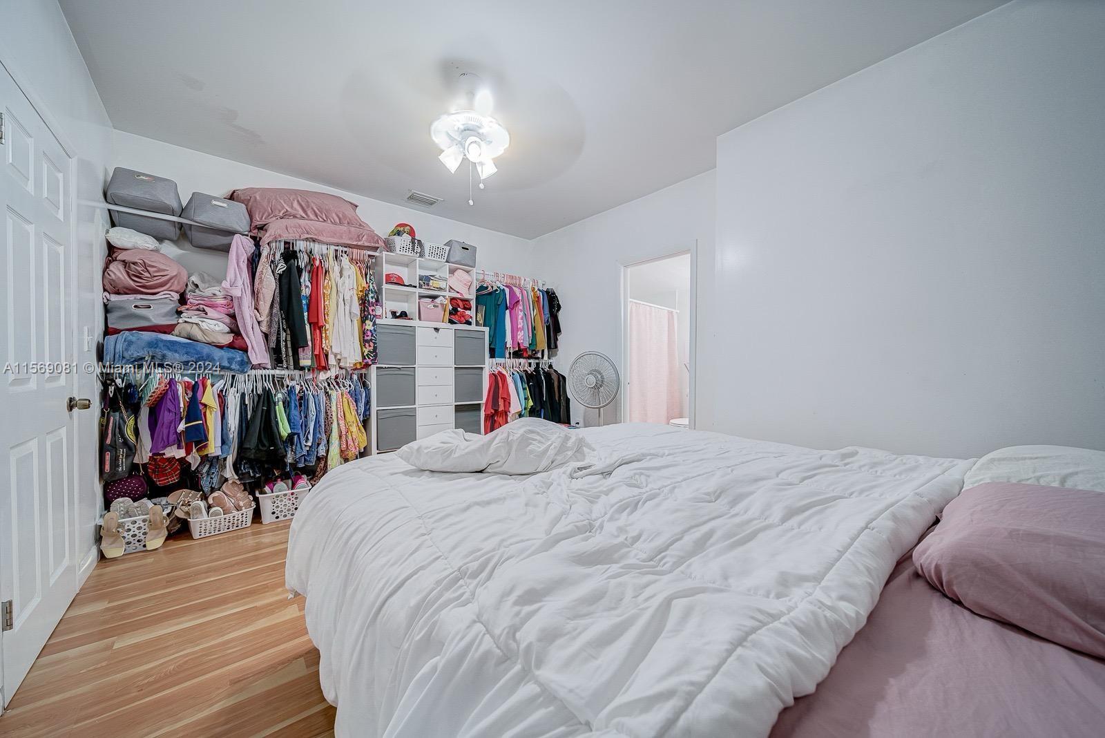 LAWRENCE ESTATE LAND CO - Residential