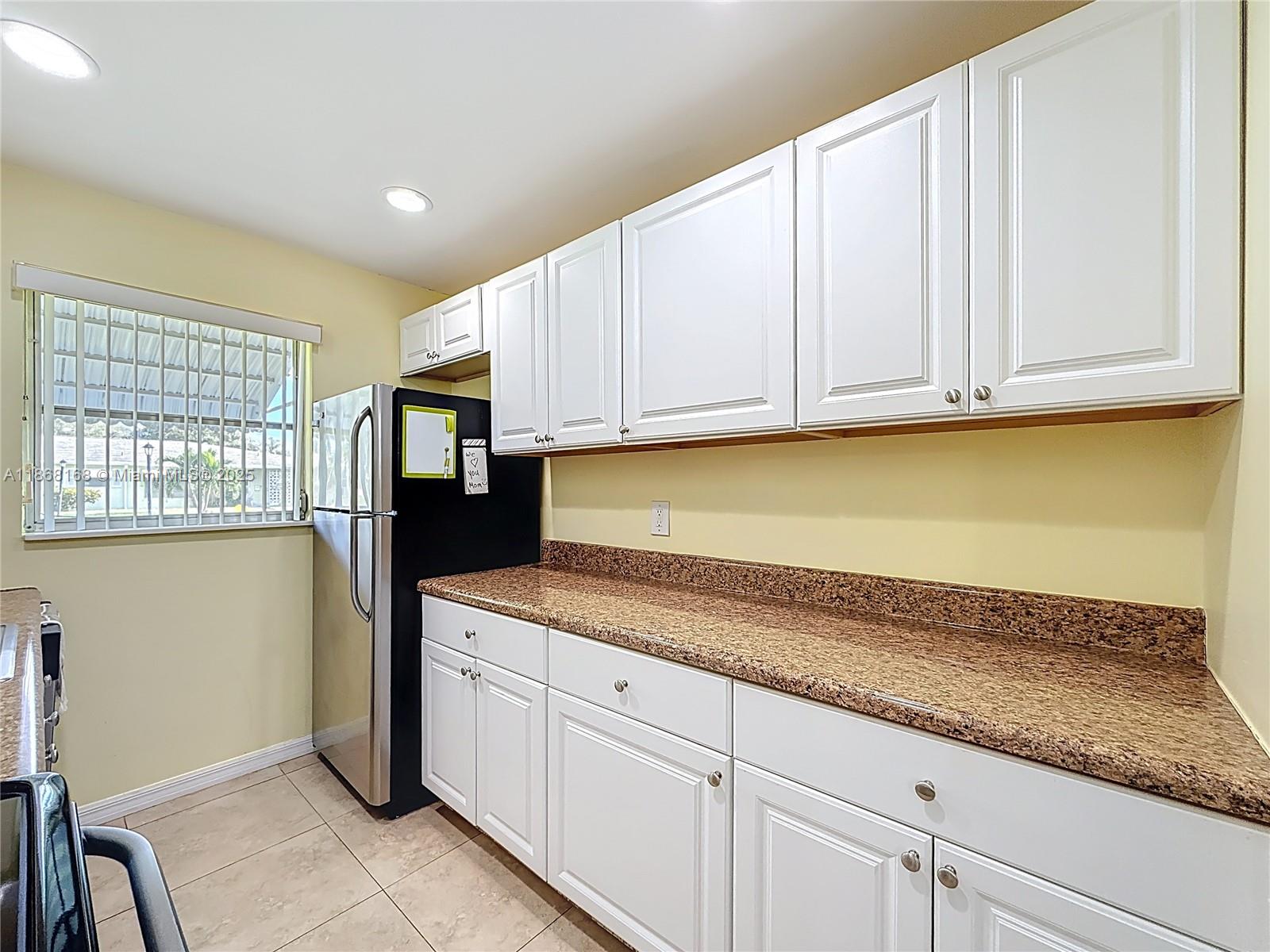 HIGH POINT WEST CONDO 2 - Residential