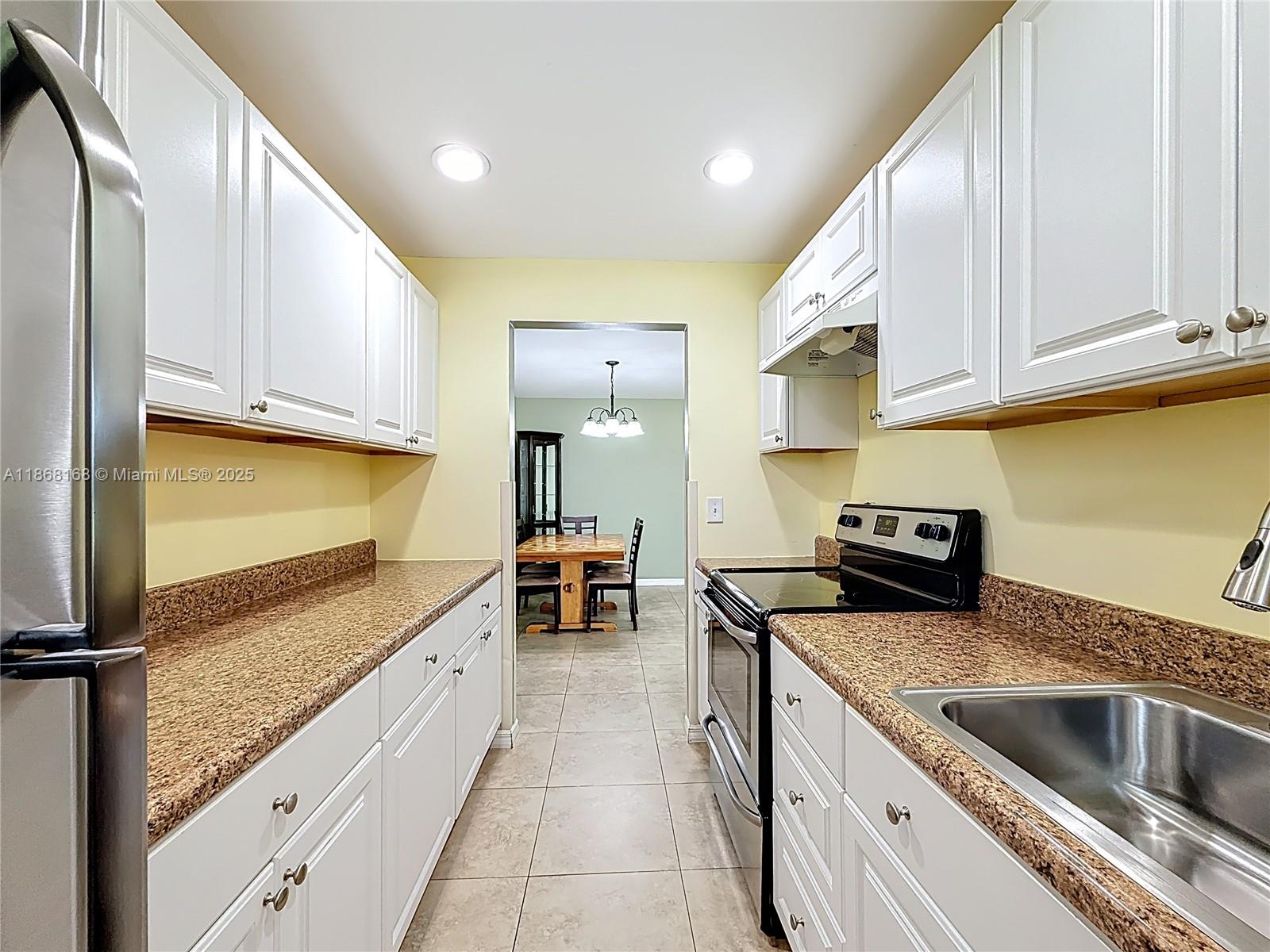 HIGH POINT WEST CONDO 2 - Residential