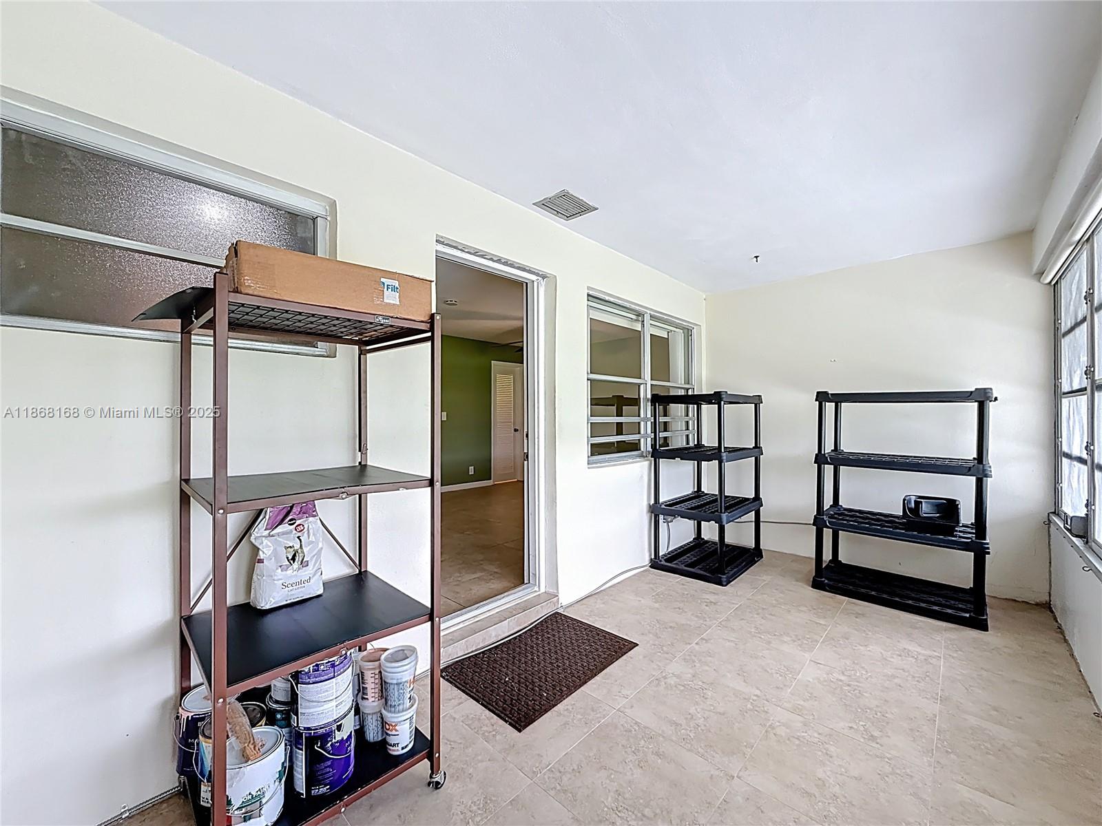 HIGH POINT WEST CONDO 2 - Residential