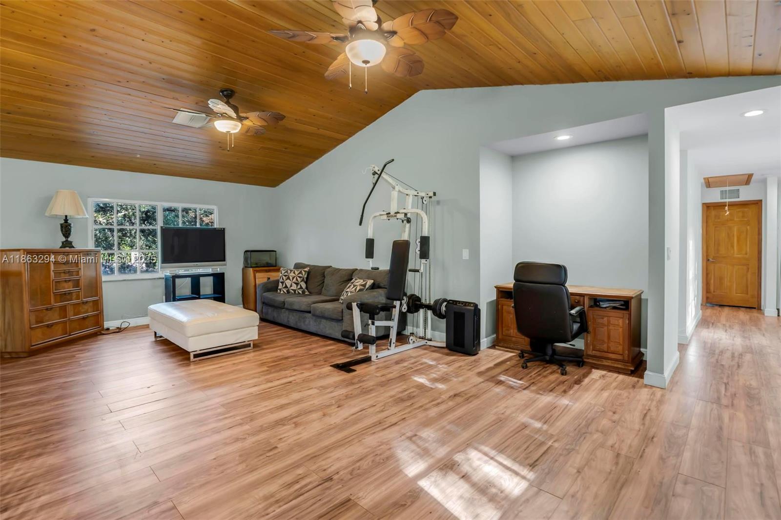 RIVER LANDS - Residential Lease