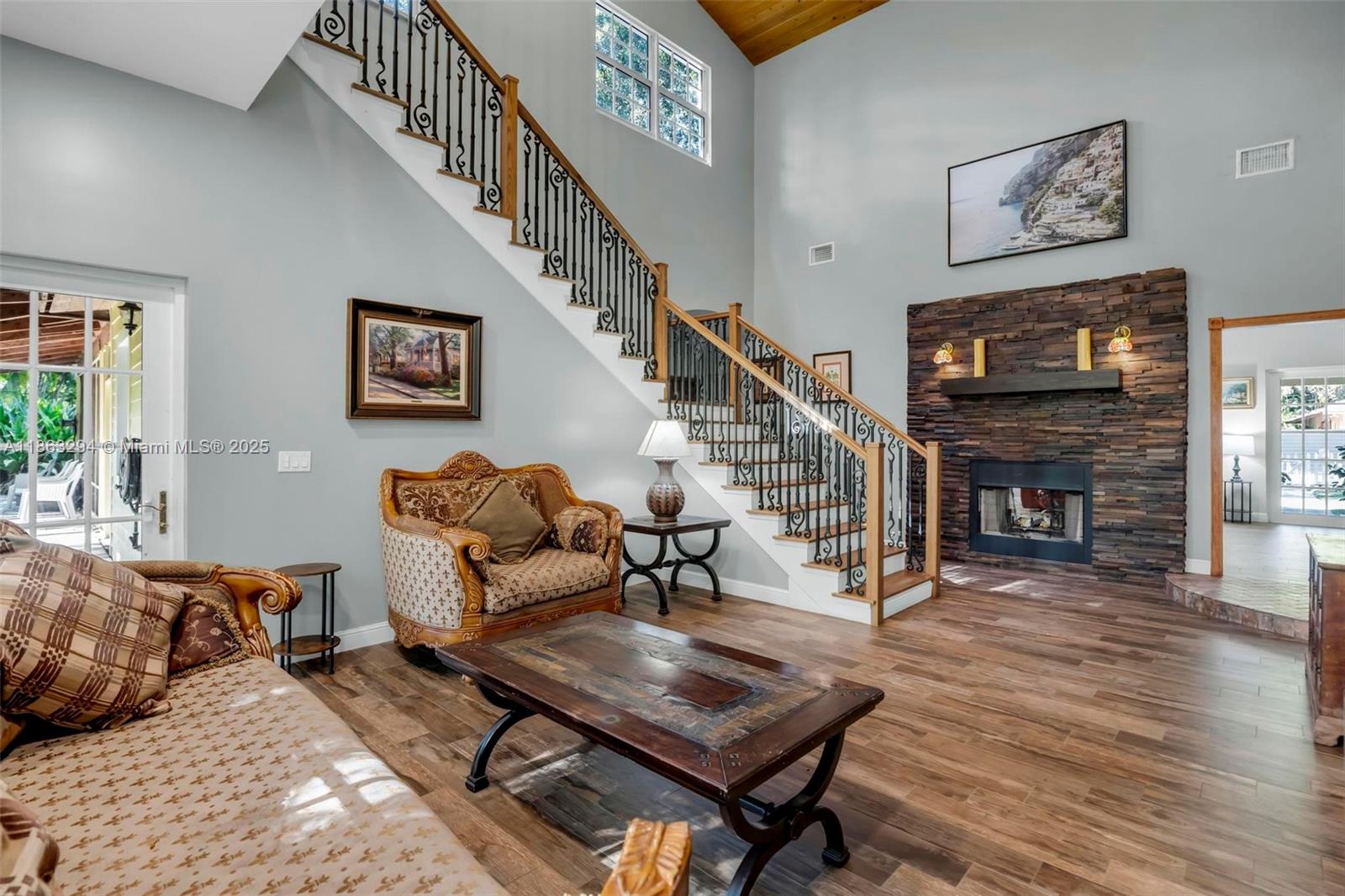 RIVER LANDS - Residential Lease