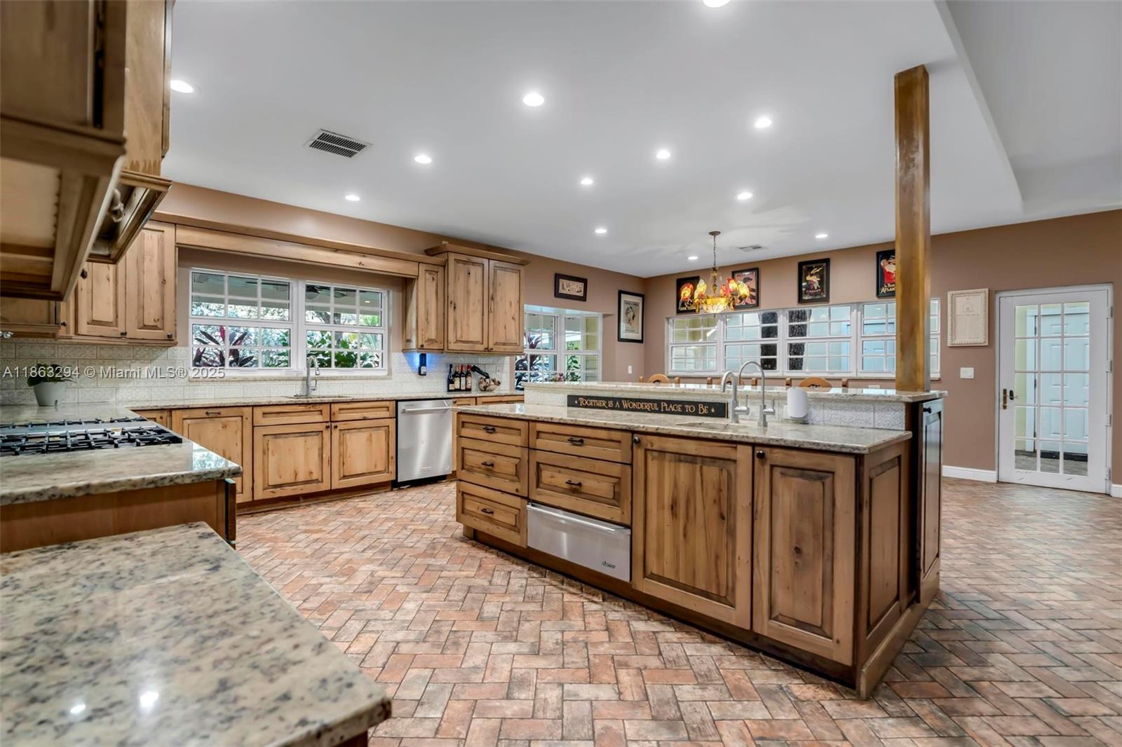 RIVER LANDS - Residential Lease