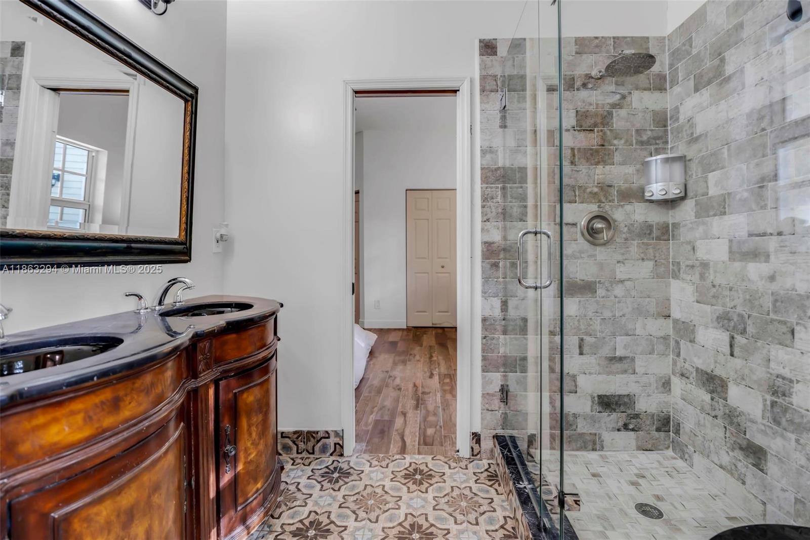 RIVER LANDS - Residential Lease