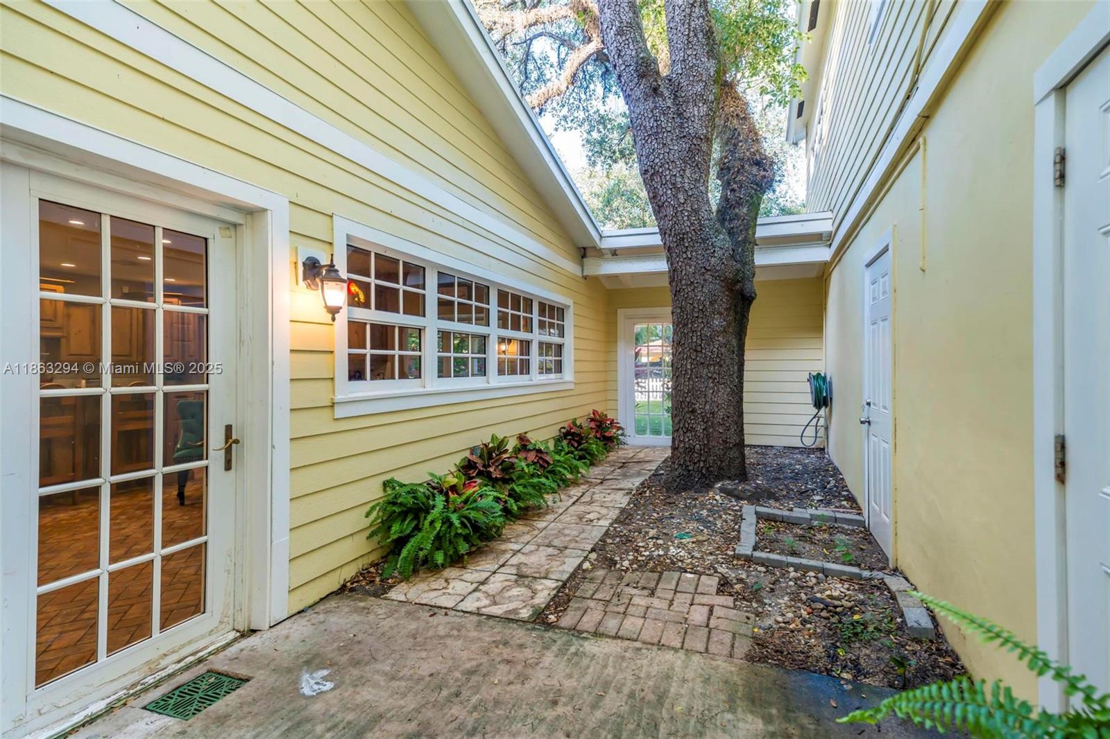 RIVER LANDS - Residential Lease