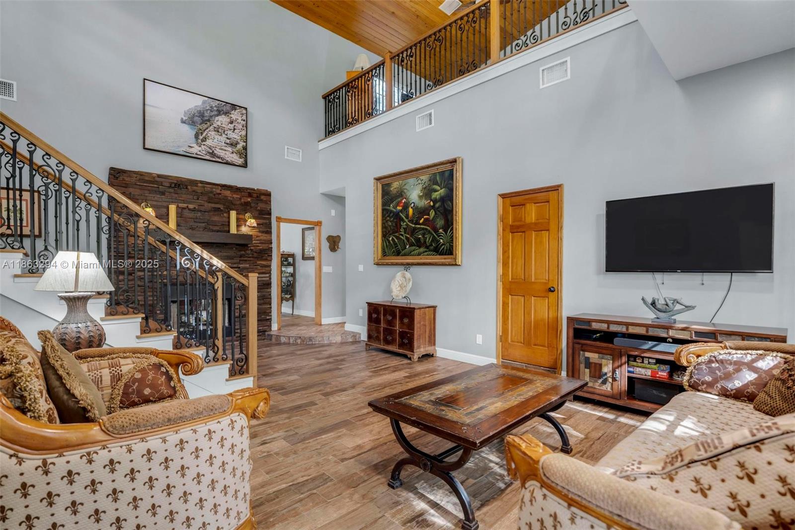 RIVER LANDS - Residential Lease