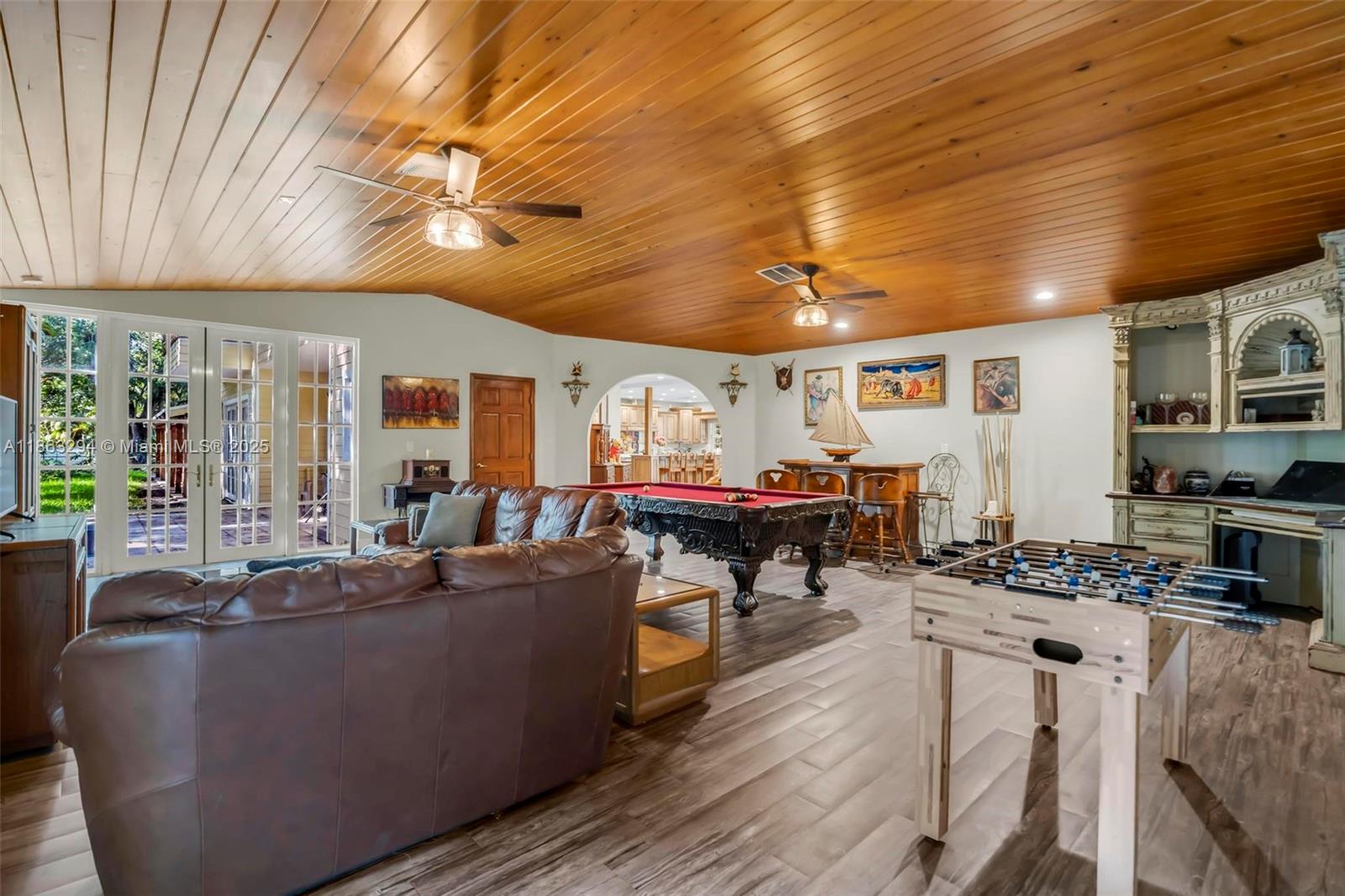 RIVER LANDS - Residential Lease