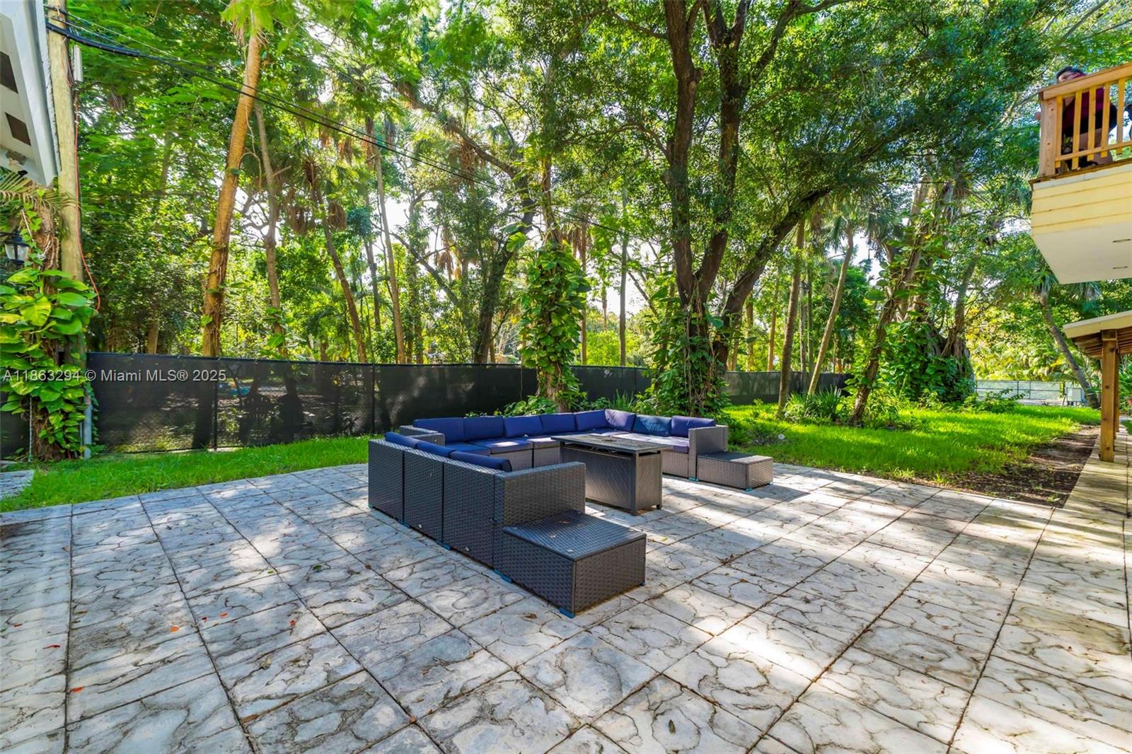 RIVER LANDS - Residential Lease