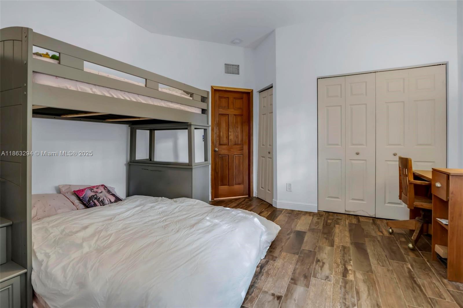 RIVER LANDS - Residential Lease