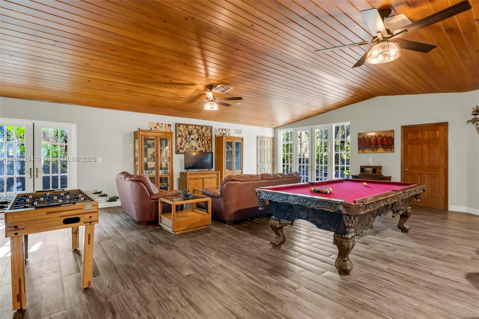 RIVER LANDS - Residential Lease