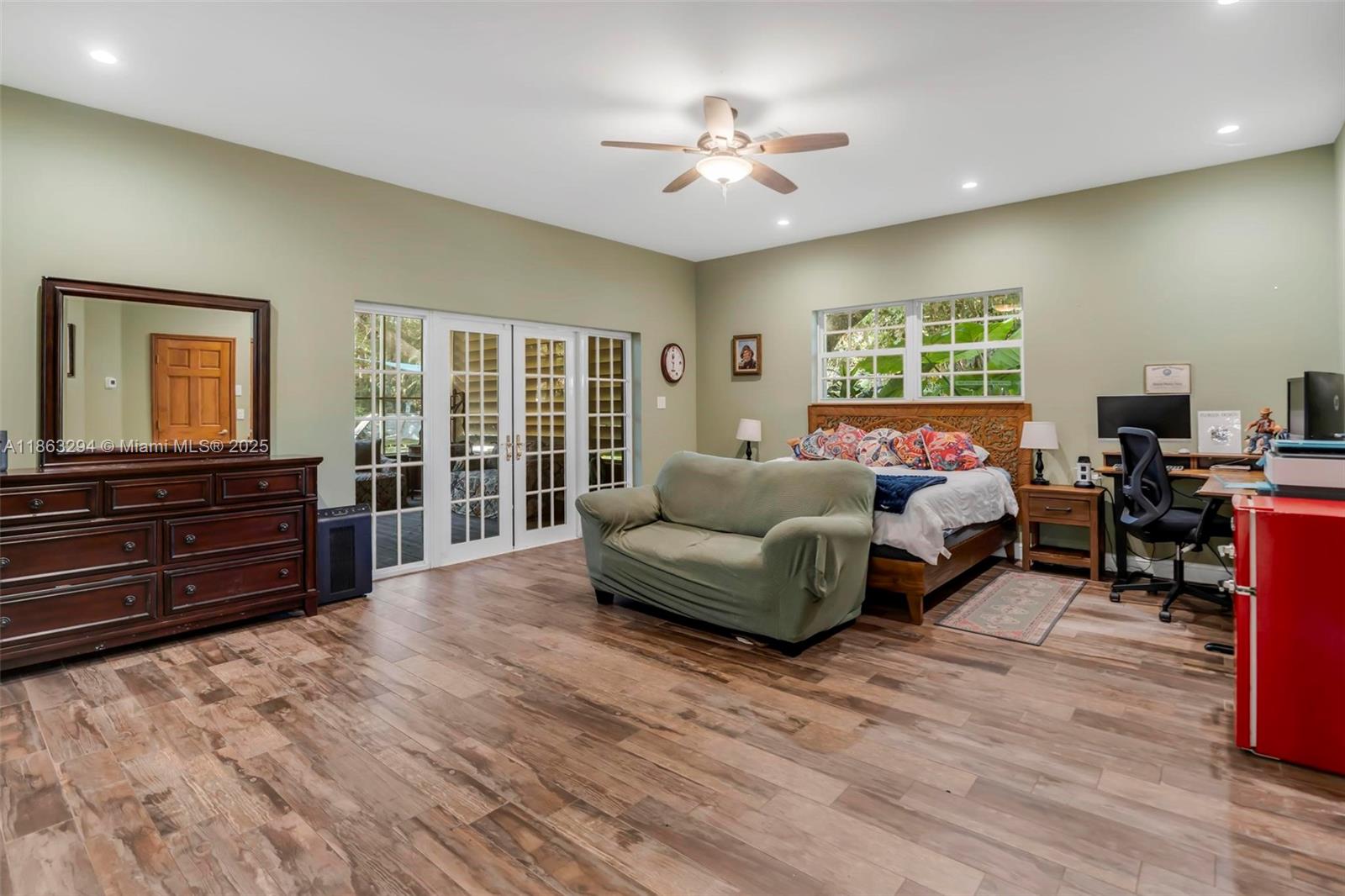 RIVER LANDS - Residential Lease