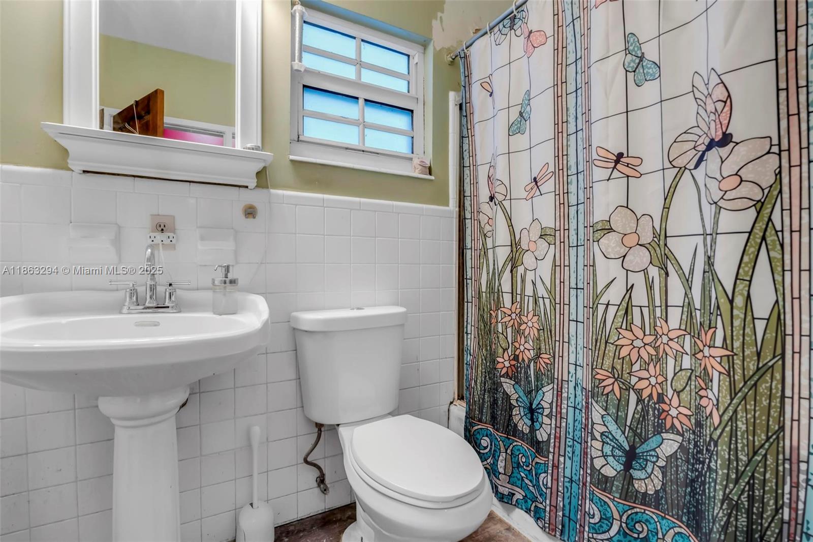 RIVER LANDS - Residential Lease