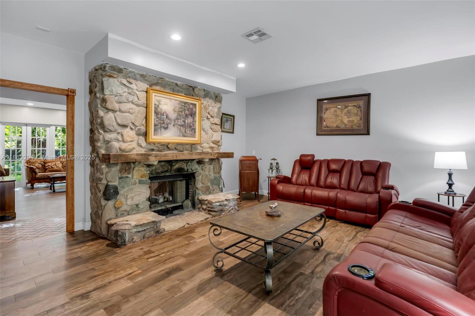 RIVER LANDS - Residential Lease