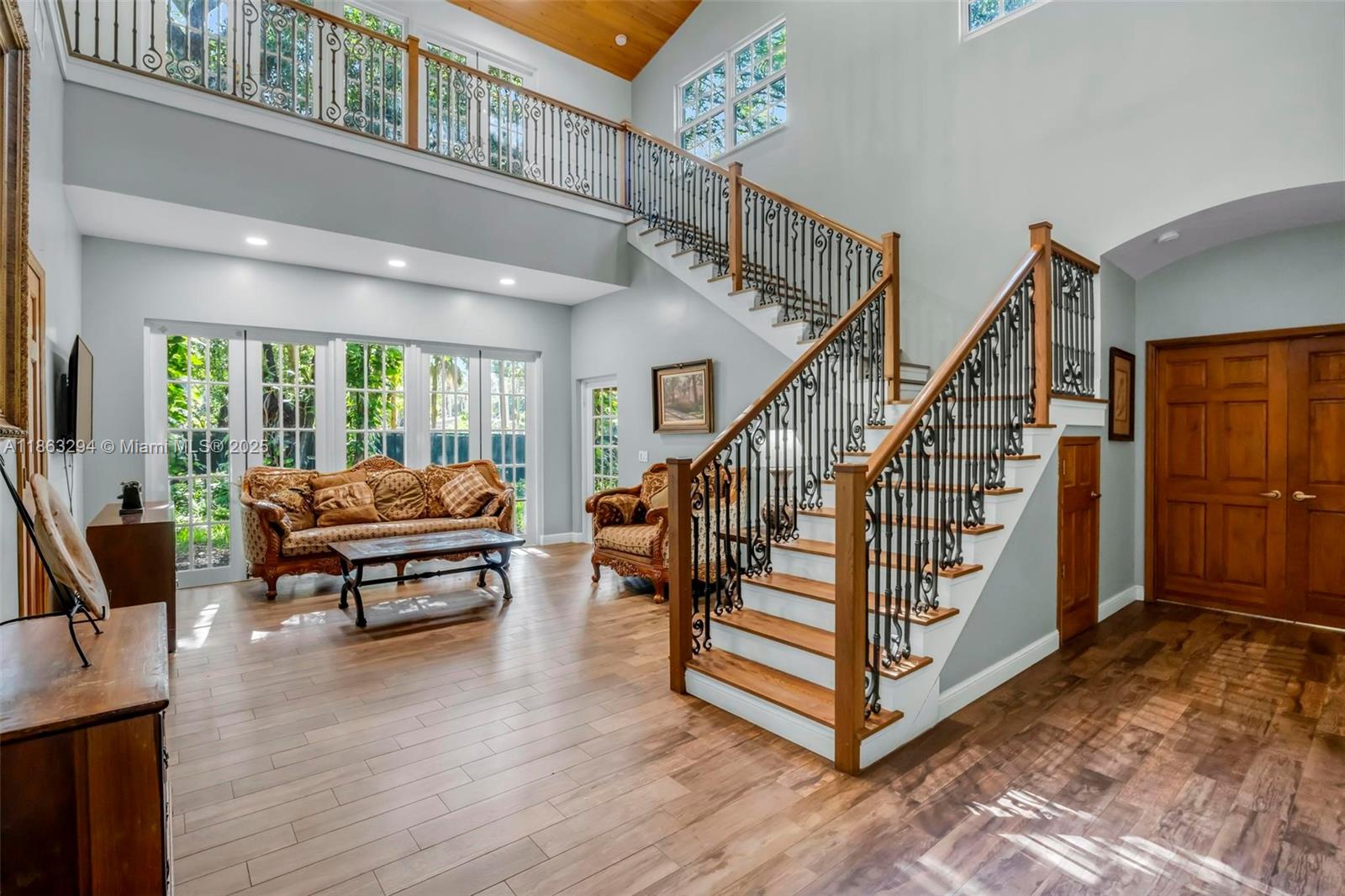 RIVER LANDS - Residential Lease